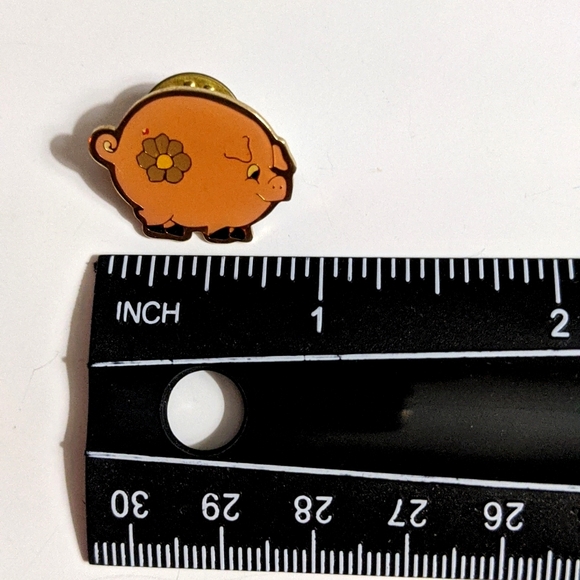 Small Pink Pig Lapel Pin Signed SWIB - Picture 3 of 5